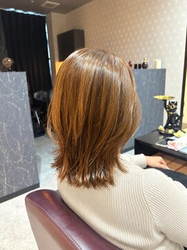 グレイヘアービューティー(gray hair beauty) レイヤースタイル