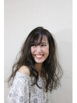 エミュー(emue) 大人可愛い!!シースルーバング×透明感オリーブグレージュ