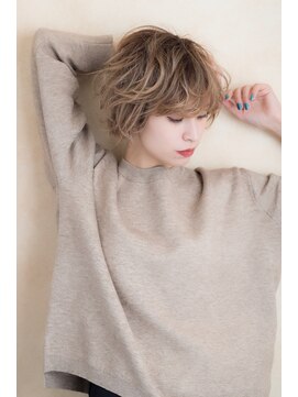 カナン(CANAAN) ミルクティーベージュ×ウェイビーショート