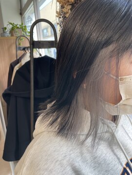 スアバイキキ(SuA by kiki.) レイヤーボブ/外ハネボブ/大人ショート/ニュアンスカラー[千葉〕