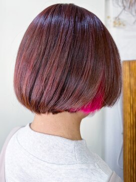 アルファ インタラクティブ エム フラワー(ALUFA interactive.M Flower) 20代30代40代大人可愛いイヤリングカラー立体感ショートボブ