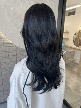 シアエミュー 新越谷店(SHEER emu) 【Nao】濃いグレーブラックカラー