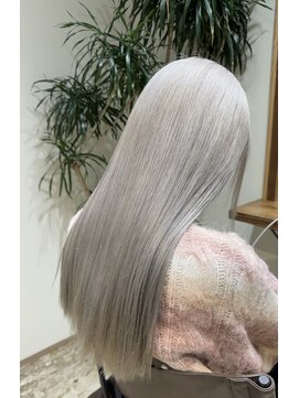 リフル 八王子(RIFULL) ハイライト レイヤー ショートヘア ボブ くびれレイヤー
