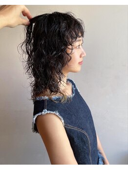 カレンダー(CALENDAR)の写真/パーマがかかりにくい…とお悩みの方にもオススメ！髪質に合わせた施術で、理想のスタイルに♪