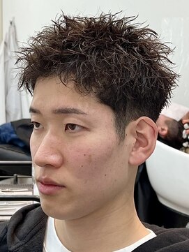 エース(ACES) 全方向綺麗なスパイキーショート×アップバング×ツーブロック