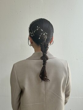シンヘアー(SHIN HAIR) 【横田芽衣】タイトヘアアレンジ
