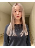 Joli【立川】ハイトーンベージュ×切りっぱなしミディアム