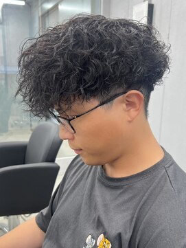 エルマーク 松山(L-MARK) スペインカール/スパイラルパーマ/フリンジ/フェード/メンズ