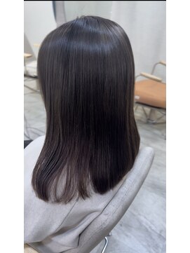 シヨン(ciyon.) 艶髪ストレートロング