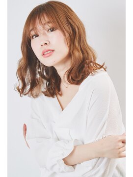 ヘアサロン アティリー(Hair Salon Attirer) エアリーショート グレージュひし形シルエット 切りっぱなしボブ