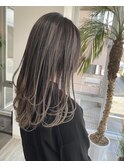外国人風 バレイヤージュ デザインカラー