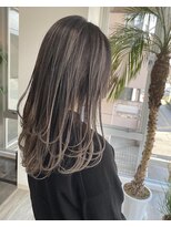 リズム(lysm)&nbsp;外国人風 バレイヤージュ デザインカラー