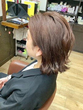 グレースモア(Grace More) （久留米／西原）オールバック風外ハネボブ／ピンクブラウン