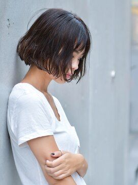 ジャン クロード ビギン 表参道店(JEAN CLAUDE BIGUINE) 黒髪カタログ　パーマ＋切りっぱなしボブ