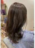 【ブルーグレージュ】透明感のあるオレンジを抑えた落ち着いた色