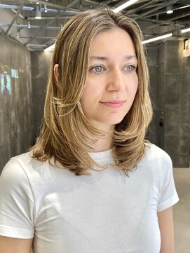 ピークアブー 原宿ハラカド(PEEK-A-BOO) ミディアムレイヤーハイライトカーテンバングハッシュカット