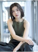 ストレートボブショートセンターパート顔まわりレイヤー黒髪艶