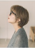 ショートヘア　ブリーチ　ハイライト　フェイスフレーミング