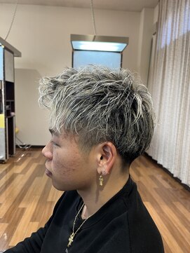 ミュウ(MIU) ブリーチ×ツイストパーマ