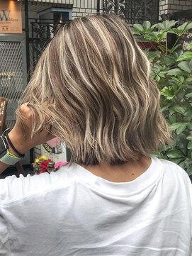 ユニー(uniii) ハイライトカラーミルクティーベージュケアブリーチダブルカラー