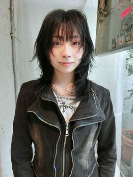 ノラ シブヤ(NORA) ☆ミレイヤーカットウルフカットシャギーレイヤーハイレイヤー