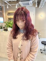 シロ 甲東園店(SHIRO)&nbsp;チェリーレッド/ダブルカラー/波ウェーブヘア