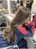 ハイライトカラーくびれヘアアプリコットオレンジ