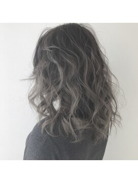 キャブ(cab) 外国人風グラデーションカラー