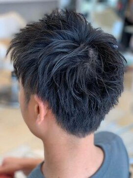 ミーティア バイ クアトロ(Meteor By QUATRO) 束感ツーブロック☆