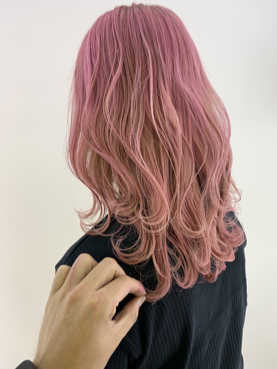 ダブルカラー×ピンクベージュ：L086813833｜クレア 茅ヶ崎(CREA)のヘア