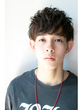 アントワープトーキョー(antwerp TOKYO) 『力石サトシ』波巻き束感ショートツーブロックマッシュ