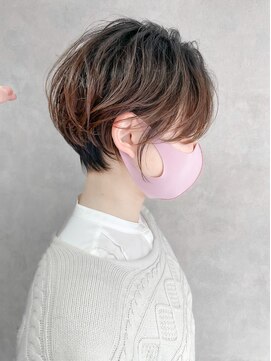 サニー 津田沼店(SUNNY) 首が細く見えるショートヘア