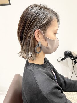 クーナバイトマト 横浜(Cuna by TOMTO) 【HOSSY】インナーカラー_外ハネボブ☆イヤリングカラー