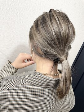 アンティア小作(ANT‘IA) シャドウルーツ、アレンジ