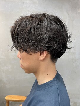 エルマノ 仙川(L mano) メンズパーマブリーチフェードツーブロックスパイラルパーマ