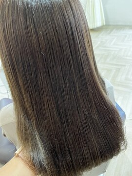 ルイマダーナ 栄店(LOUIMADNA) グレージュ 橋本純奈