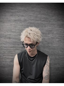 ローグ(ROGUE) 中華風スパイキーショート