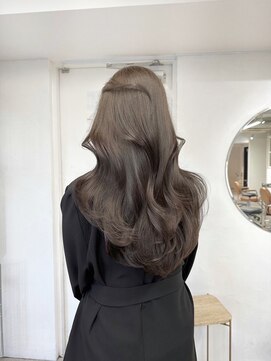 ロンド 岐阜(Rondo) アッシュブラウン×レイヤーカット