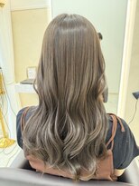 フラッフィー(Fluffy) ★グレージュロングレイヤー