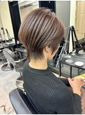 ミニボブ　ショートボブ　耳かけ　前髪あり