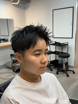 ヴィ 大宮(Vii) 大宮/カット/短髪/毛流れ/センターパート