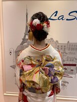 ラ シェンテ 宝塚(La Sente)&nbsp;成人式ふわふわアップスタイル