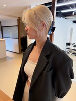 パーク(PARK)&nbsp;ハイトーンブロンド顔まわりレイヤーブリーチダブルカラー