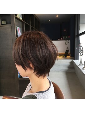 フルーヴ (Fleuve) 大人ショートスタイル