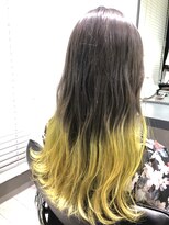 ルイス(L'wis)&nbsp;ダークプラチナグレーからレモンイエローのグラデーション