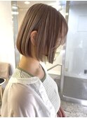 大人ミニボブ/ショートヘア/イルミナカラー/前髪ありベージュ