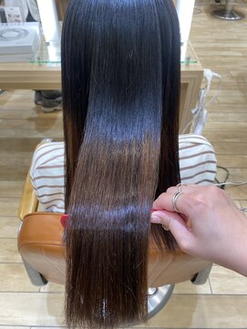 オリーブスバイネオリーブ(Olive's by neolive) 美髪ストレート