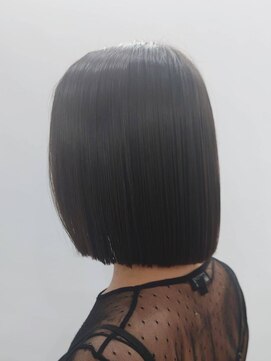 ヘア イノウエ HAIR INOUE 切りっぱなしボブ