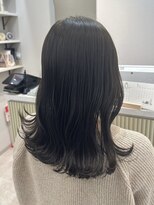 ビスクヘアデザイン(bisq hair design)&nbsp;ミディアムレイヤー　透明感カラー　くびれ　韓国風　巻き髪