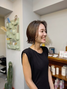 アンドチル 渋谷(AND CHILL) 外ハネボブ/切りっぱなしボブ/大人ボブ/サイドバング